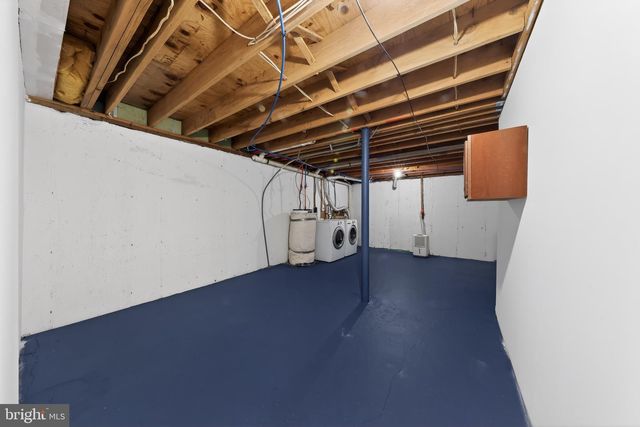 10 BRIAN CT, New Castle, DE 19720