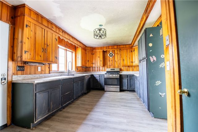 182 Fall Street, Seneca Falls, NY 13148