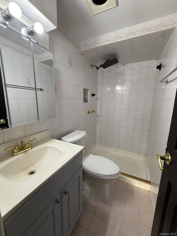 733 126th Street, College Point, NY 11356