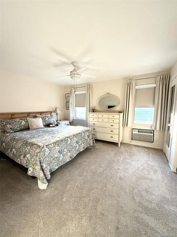 733 126th Street, College Point, NY 11356