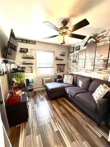 733 126th Street, College Point, NY 11356