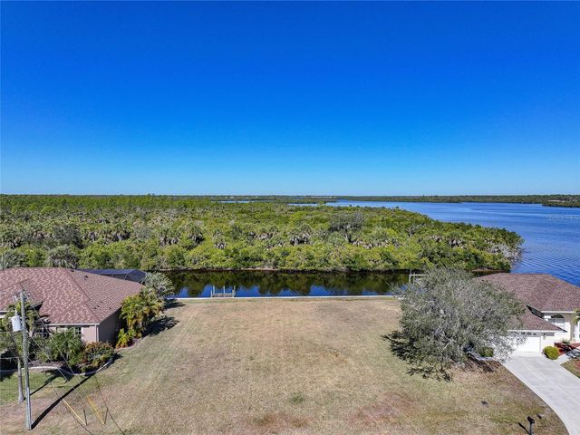 2305 CHILCOTE TERRACE, Port Charlotte, FL 33981