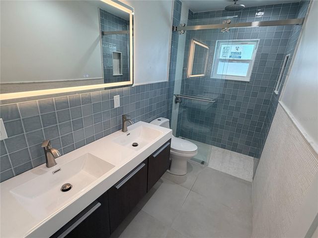 3918 DORAL DRIVE, Tampa, FL 33634