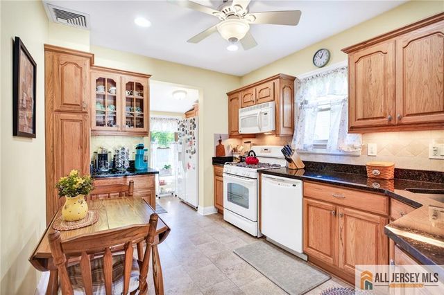 3 Buchman Street, Piscataway, NJ 08854