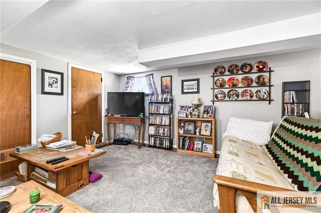 3 Buchman Street, Piscataway, NJ 08854