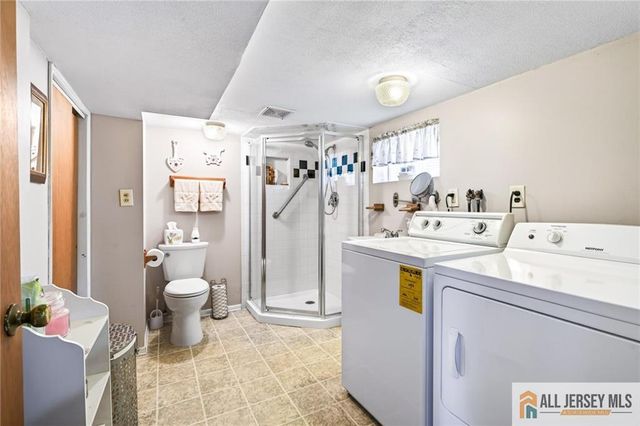 3 Buchman Street, Piscataway, NJ 08854
