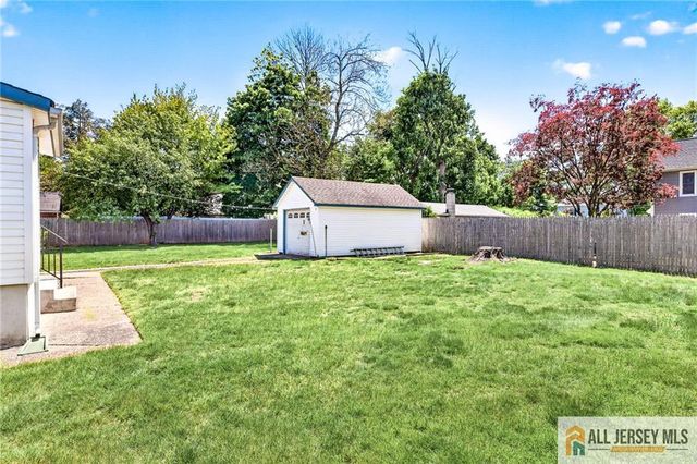 3 Buchman Street, Piscataway, NJ 08854