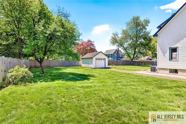 3 Buchman Street, Piscataway, NJ 08854