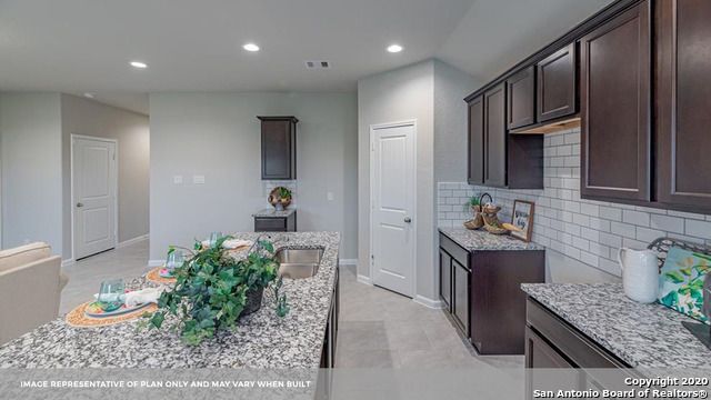 707 WILD OLIVE WAY, Seguin, TX 78155