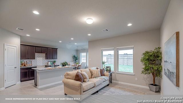 707 WILD OLIVE WAY, Seguin, TX 78155