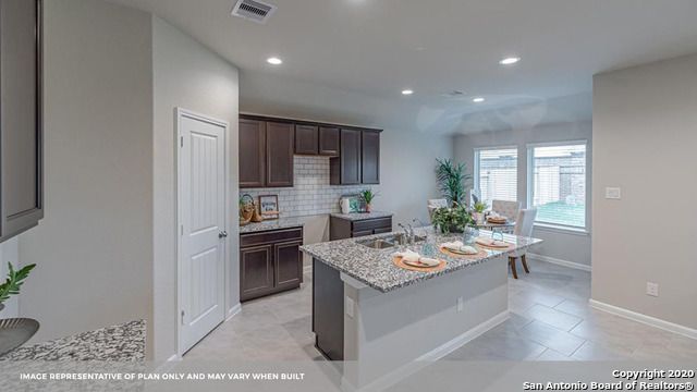 707 WILD OLIVE WAY, Seguin, TX 78155