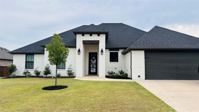 3021 Nob Hill Drive, Burleson, TX 76028