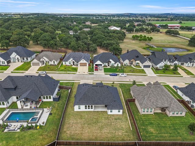 3021 Nob Hill Drive, Burleson, TX 76028