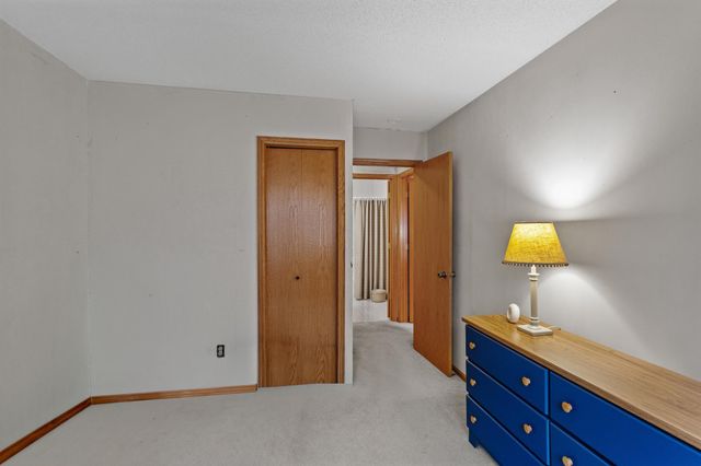 2559 Sumac Circle, White Bear Lake, MN 55110