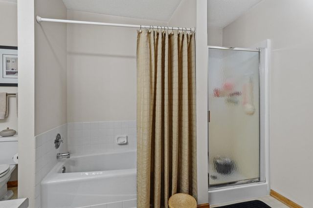 2559 Sumac Circle, White Bear Lake, MN 55110