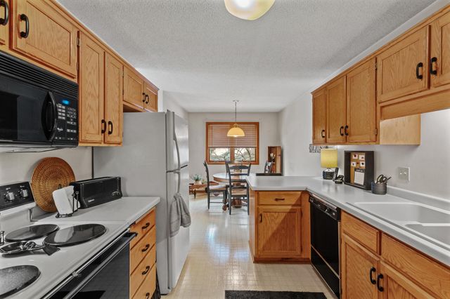 2559 Sumac Circle, White Bear Lake, MN 55110