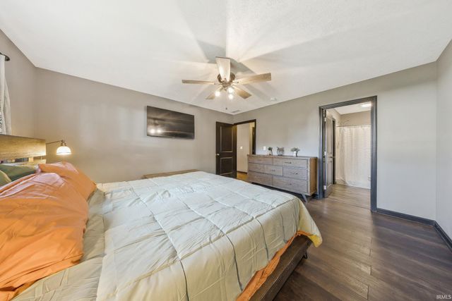 301 S 4th Avenue, Haubstadt, IN 47639