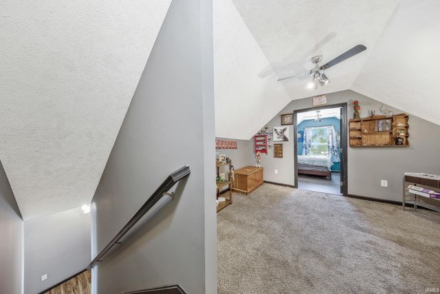 301 S 4th Avenue, Haubstadt, IN 47639