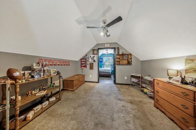 301 S 4th Avenue, Haubstadt, IN 47639