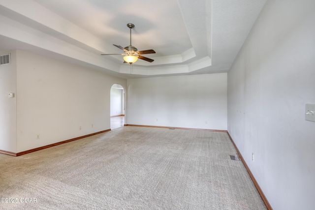 4709 W 28th Place, Joplin, MO 64804