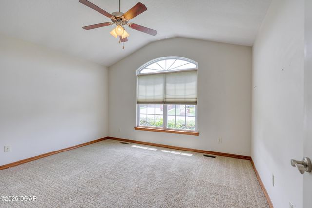 4709 W 28th Place, Joplin, MO 64804