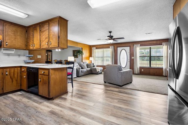 1544 Highway 277, Chipley, FL 32428