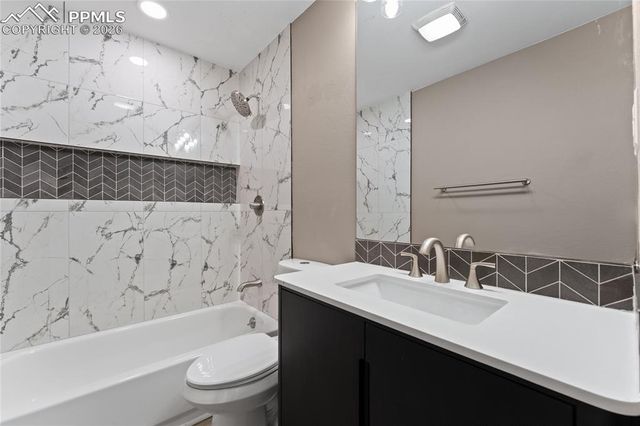 1334 Commanchero Drive, Colorado Springs, CO 80915