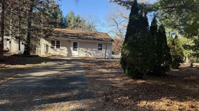 N8945 Deer Path Road, New Lisbon, WI 53950