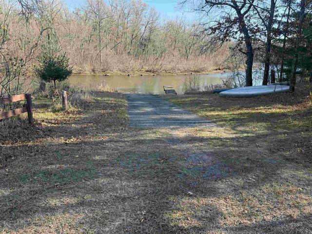 N8945 Deer Path Road, New Lisbon, WI 53950