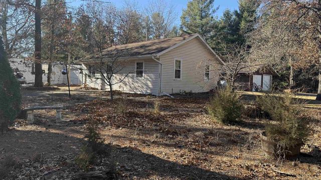 N8945 Deer Path Road, New Lisbon, WI 53950