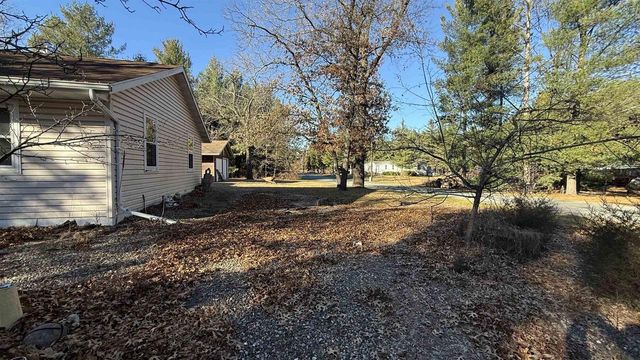 N8945 Deer Path Road, New Lisbon, WI 53950
