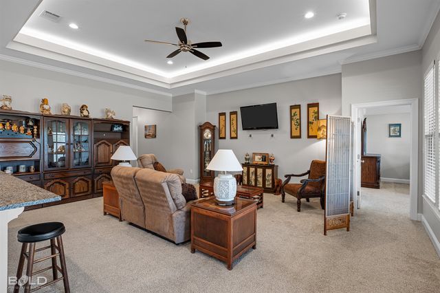 4180 Grassy Lake Drive, Bossier City, LA 71111
