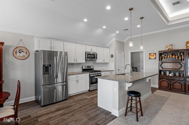 4180 Grassy Lake Drive, Bossier City, LA 71111