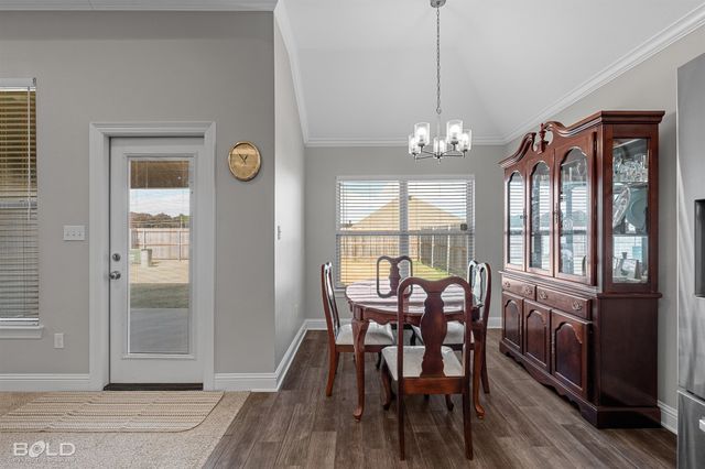 4180 Grassy Lake Drive, Bossier City, LA 71111