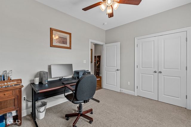 4180 Grassy Lake Drive, Bossier City, LA 71111