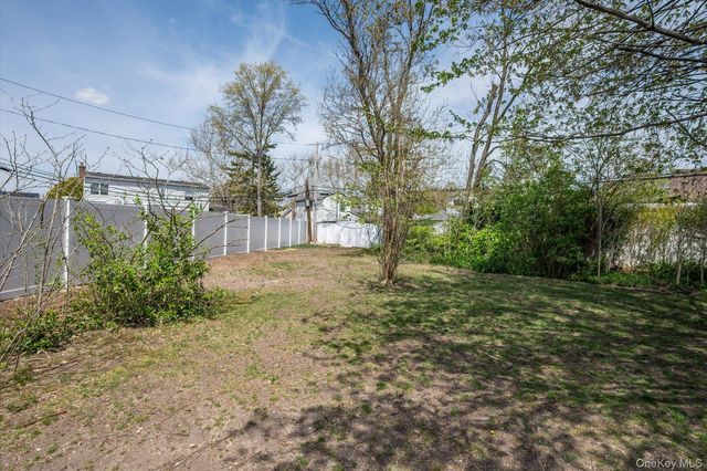 117 Betty Road, East Meadow, NY 11554