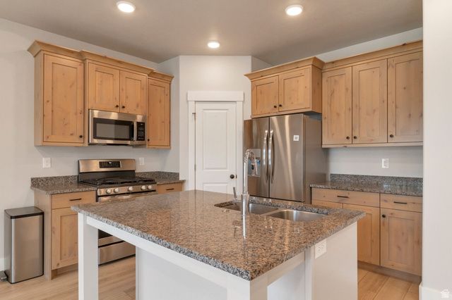 278 E 1850 N, North Ogden, UT 84414