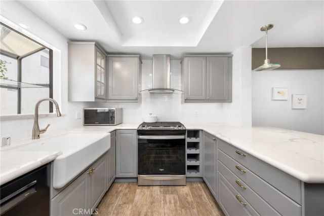 1908 Grant Avenue D, Redondo Beach, CA 90278