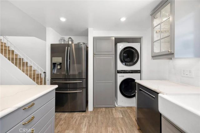 1908 Grant Avenue D, Redondo Beach, CA 90278