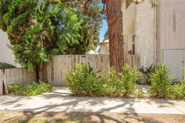 1908 Grant Avenue D, Redondo Beach, CA 90278