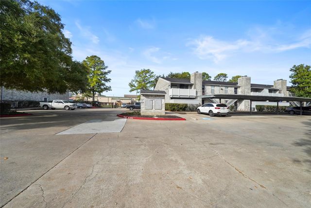 10823 Braes Bend Drive, Houston, TX 77071