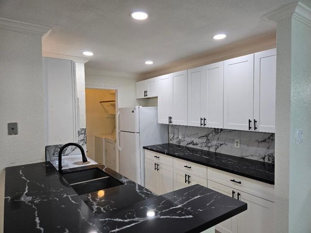 10823 Braes Bend Drive, Houston, TX 77071