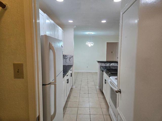 10823 Braes Bend Drive, Houston, TX 77071