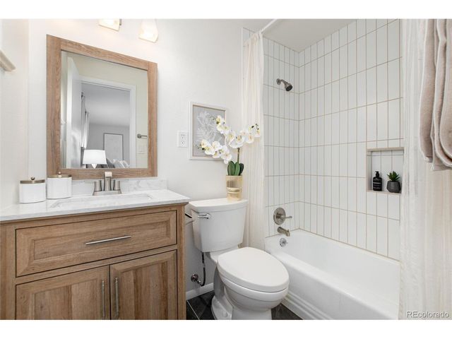 6401 S Marion St, Centennial, CO 80121