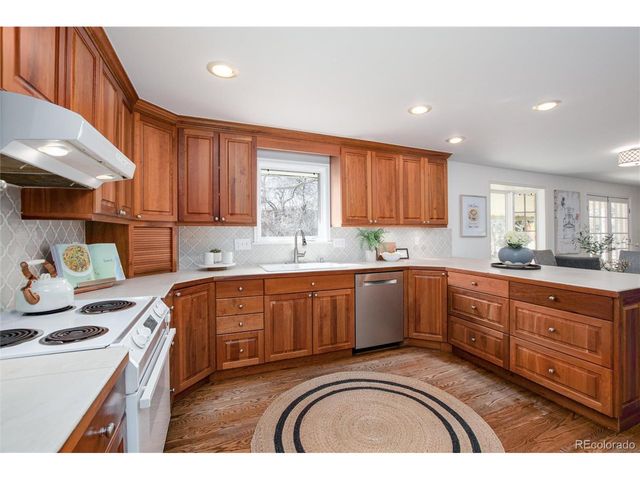 6401 S Marion St, Centennial, CO 80121