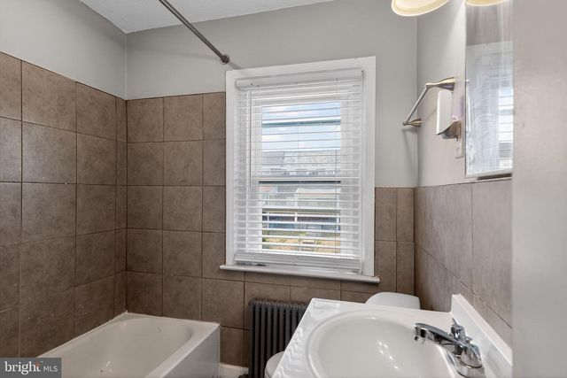 821 MOUNT HOLLY ST, Baltimore, MD 21229