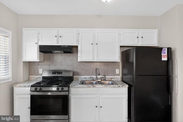 821 MOUNT HOLLY ST, Baltimore, MD 21229