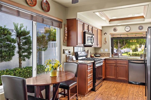 30 Oxbow Creek, Laguna Hills, CA 92653
