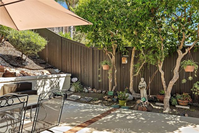 30 Oxbow Creek, Laguna Hills, CA 92653