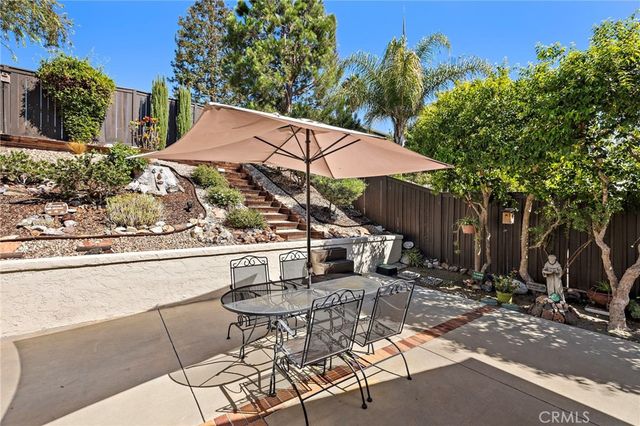 30 Oxbow Creek, Laguna Hills, CA 92653